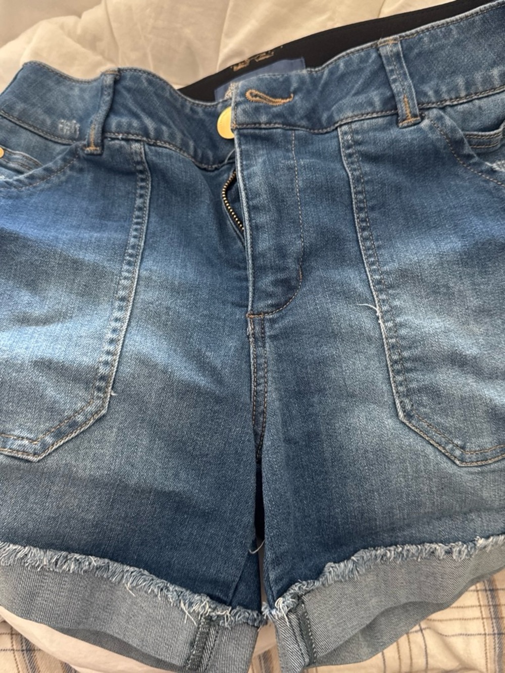 Democracy Men's Medium Blue Denim Jean Shorts with Frayed Hem